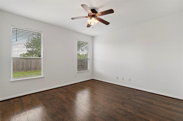 5425 Jefferson Street, Pearland, TX 77584