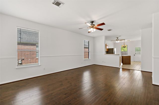 5425 Jefferson Street, Pearland, TX 77584