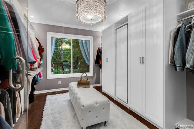 24547 Martel Drive, Farmington Hills, MI 48335