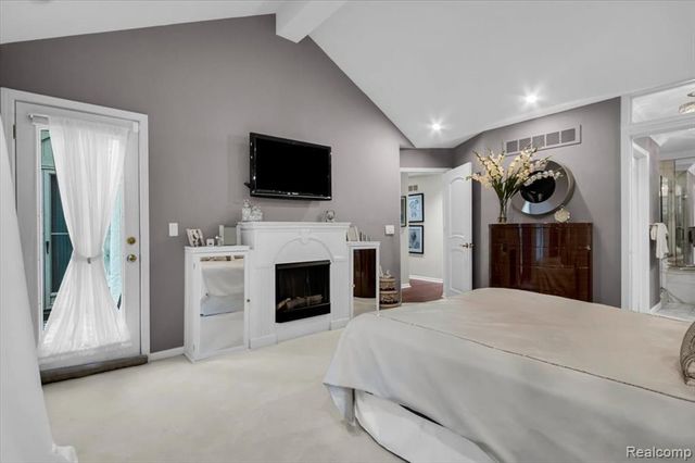 24547 Martel Drive, Farmington Hills, MI 48335