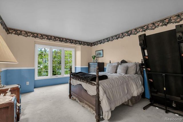 24547 Martel Drive, Farmington Hills, MI 48335