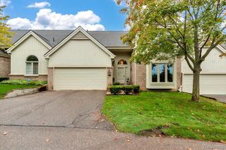 24547 Martel Drive, Farmington Hills, MI 48335