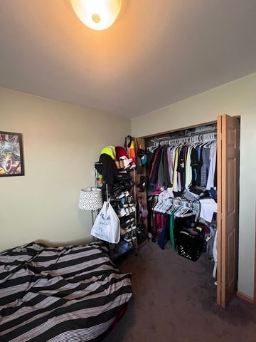 835 FOUR SEASONS Boulevard 835, Aurora, IL 60504