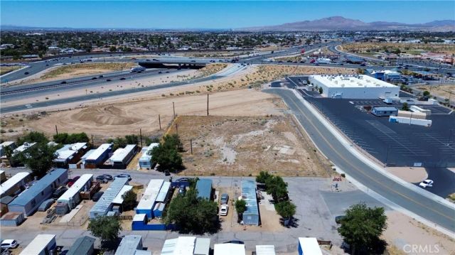 1 Locust, Hesperia, CA 92345