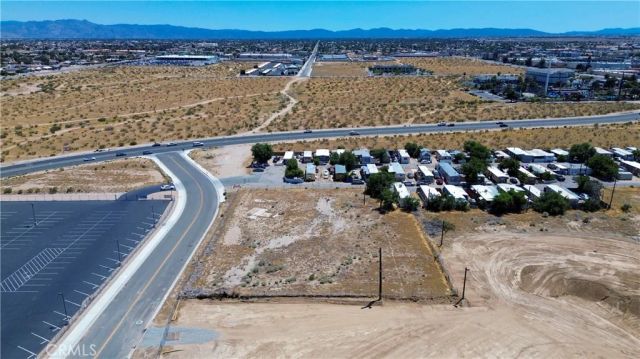 1 Locust, Hesperia, CA 92345