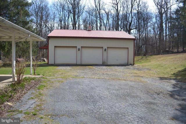 61 MABRY ST, Mertztown, PA 19539