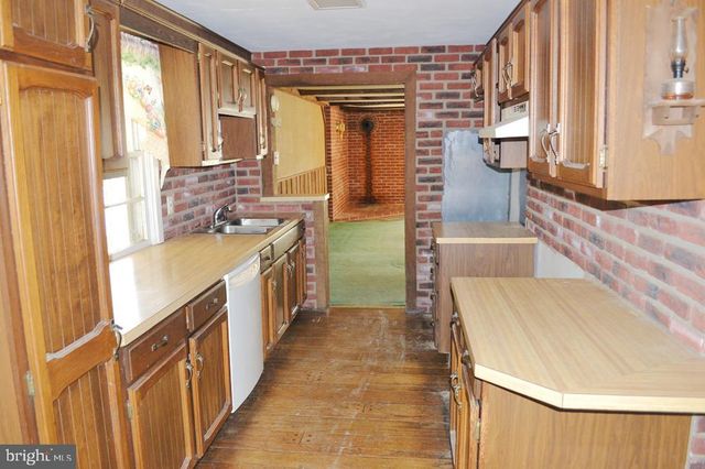 61 MABRY ST, Mertztown, PA 19539