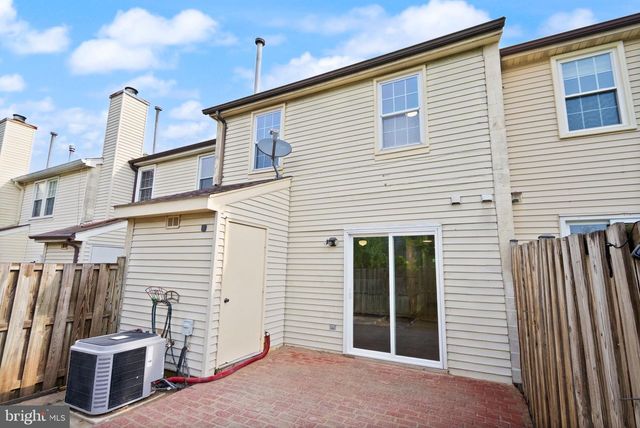 14419 BLACK HORSE CT, Centreville, VA 20120