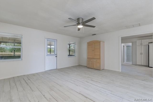 2180 N Trucks Avenue, Hernando, FL 34442