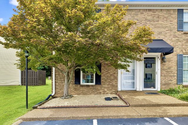 200 N Royal Oaks Blvd Apt E1, Franklin, TN 37067