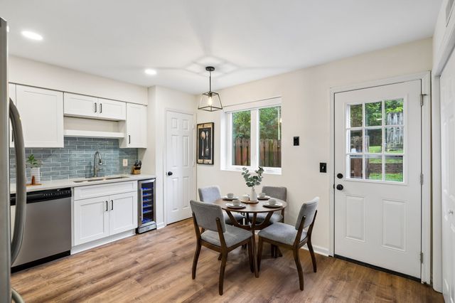 200 N Royal Oaks Blvd Apt E1, Franklin, TN 37067