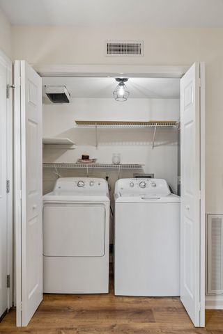 200 N Royal Oaks Blvd Apt E1, Franklin, TN 37067