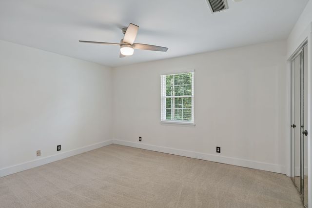 200 N Royal Oaks Blvd Apt E1, Franklin, TN 37067