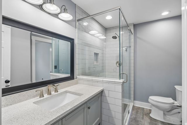 200 N Royal Oaks Blvd Apt E1, Franklin, TN 37067