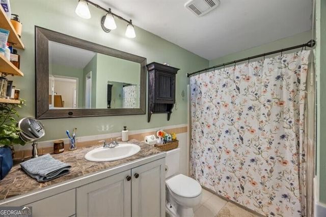 285 Air Acres Way, Woodstock, GA 30188