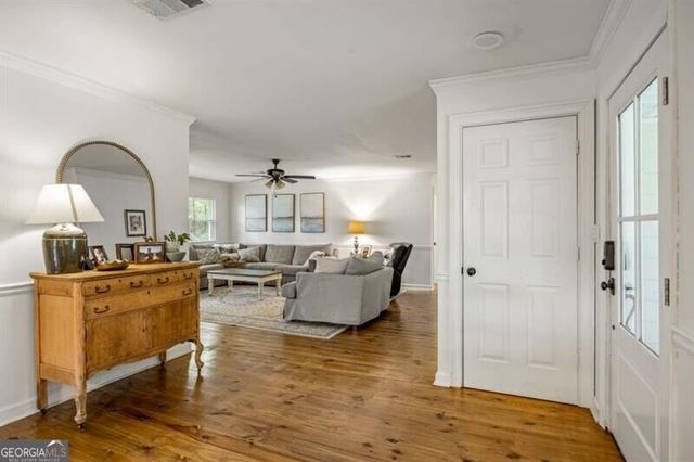 285 Air Acres Way, Woodstock, GA 30188