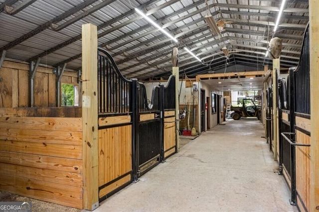 285 Air Acres Way, Woodstock, GA 30188