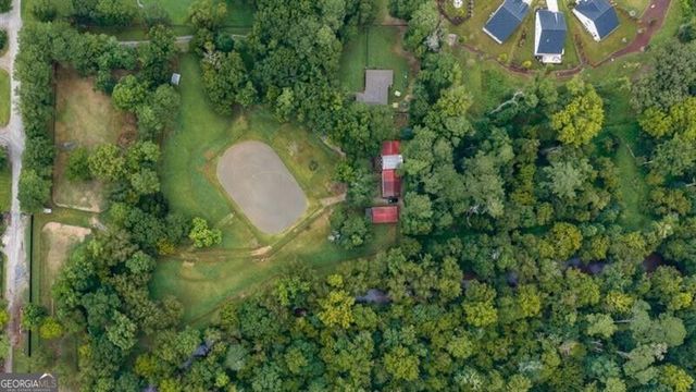 285 Air Acres Way, Woodstock, GA 30188