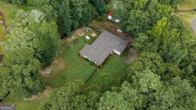 285 Air Acres Way, Woodstock, GA 30188