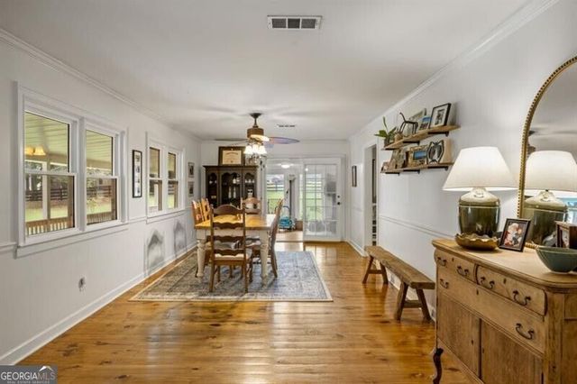 285 Air Acres Way, Woodstock, GA 30188