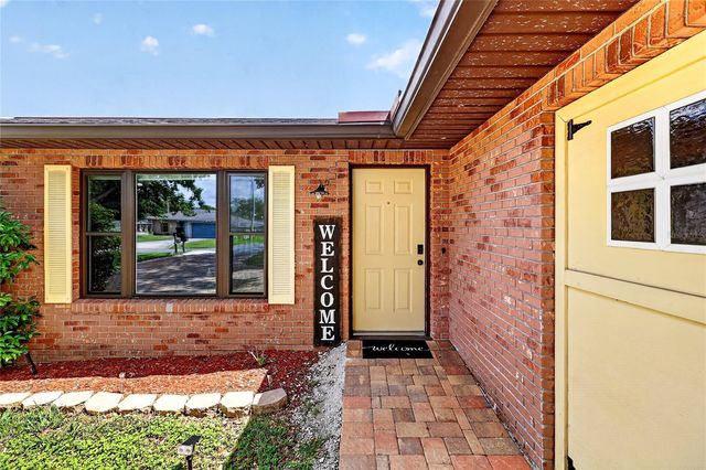 736 SCOTT LAKE VILLAGE N, Lakeland, FL 33813