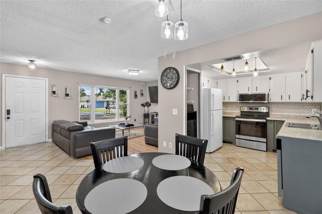 736 SCOTT LAKE VILLAGE N, Lakeland, FL 33813