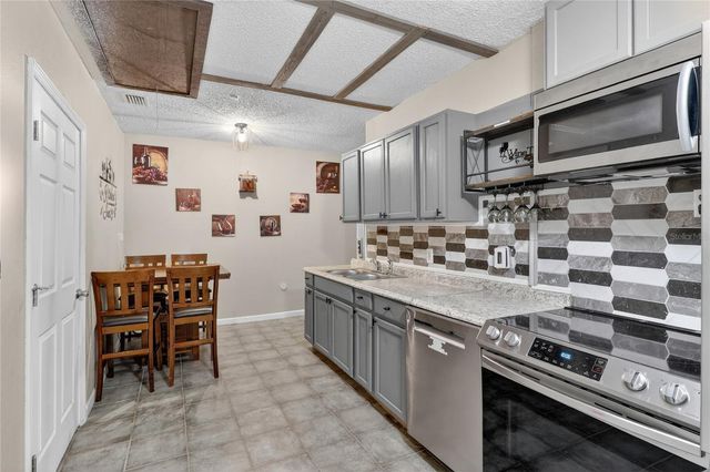 736 SCOTT LAKE VILLAGE N, Lakeland, FL 33813