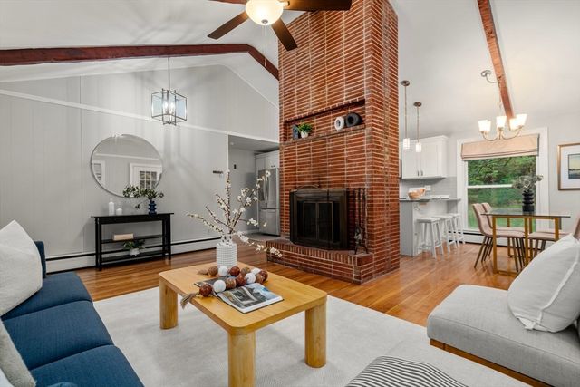 35-35B Beachview Ave, Malden, MA 02148