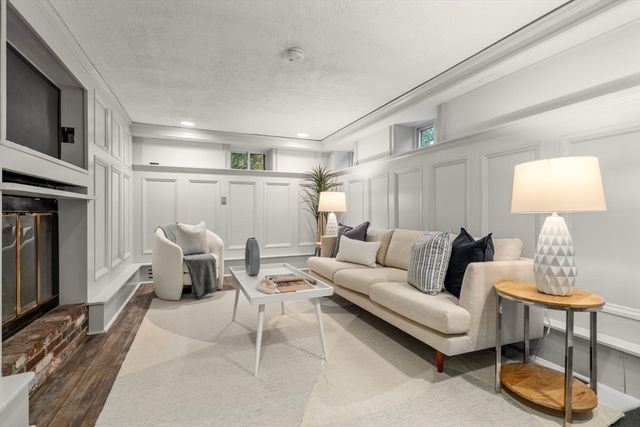 35-35B Beachview Ave, Malden, MA 02148