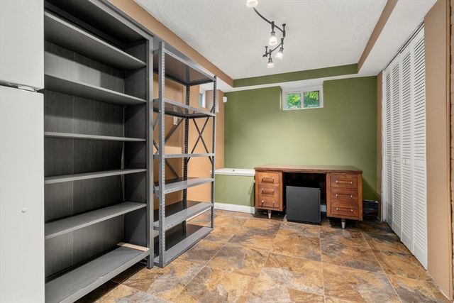 35-35B Beachview Ave, Malden, MA 02148