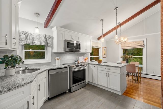 35-35B Beachview Ave, Malden, MA 02148