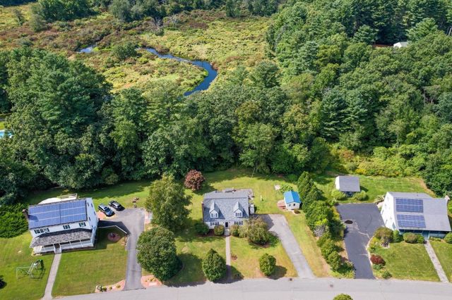18 Clarence Dr, Oxford, MA 01540