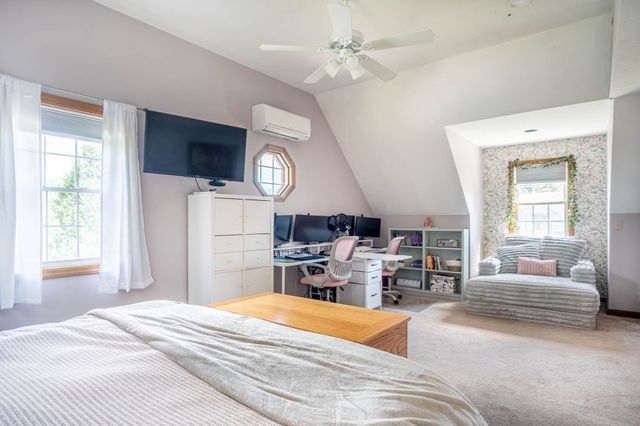 18 Clarence Dr, Oxford, MA 01540