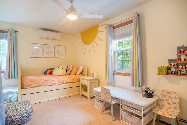 18 Clarence Dr, Oxford, MA 01540