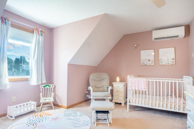 18 Clarence Dr, Oxford, MA 01540