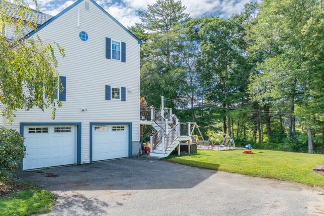 18 Clarence Dr, Oxford, MA 01540