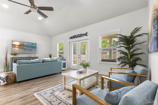 5769 Ono Ave, Pensacola, FL 32507