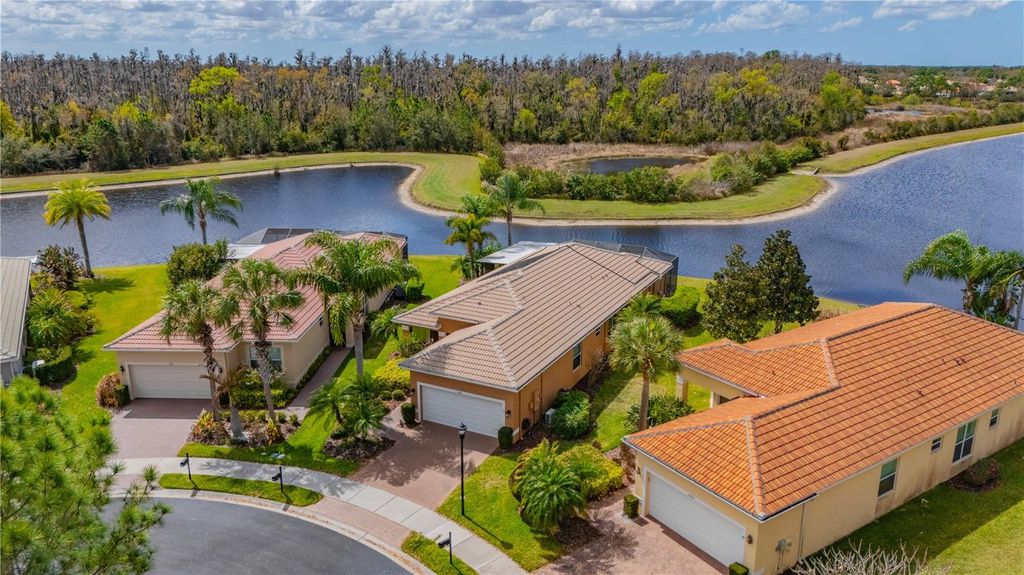 5002 INDIAN SHORES PLACE, Wimauma, FL 33598