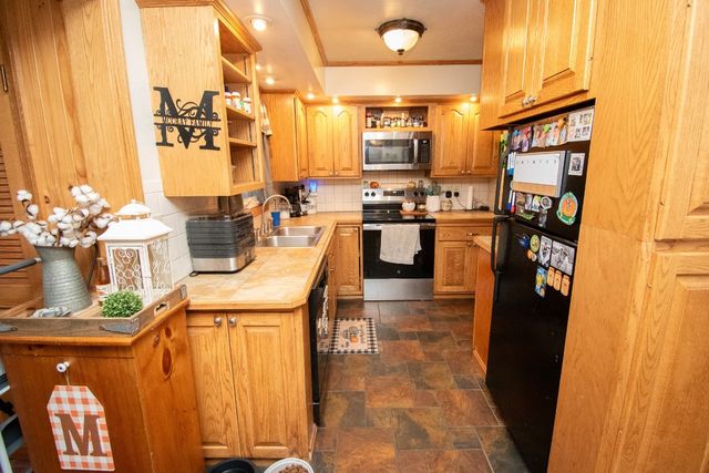 24977 SAEGERTOWN Street, Saegertown, PA 16433