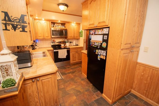 24977 SAEGERTOWN Street, Saegertown, PA 16433