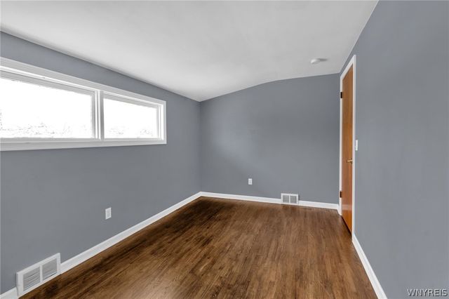 334 Wrexham Court North, Tonawanda, NY 14150