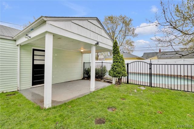 334 Wrexham Court North, Tonawanda, NY 14150