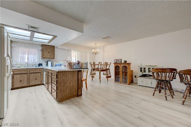 704 Willow Avenue, Henderson, NV 89002