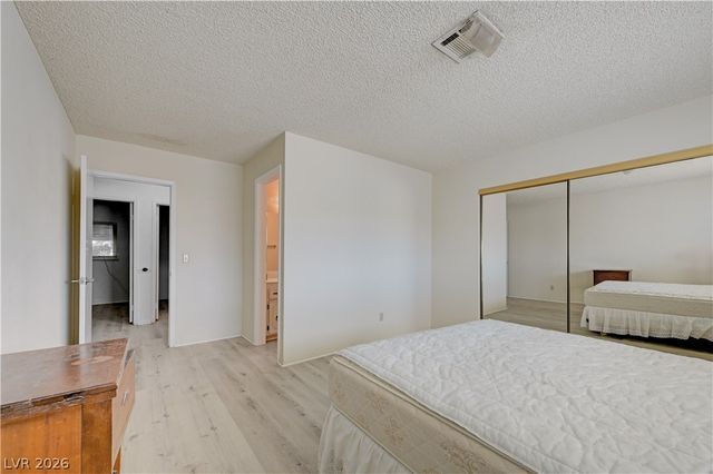 704 Willow Avenue, Henderson, NV 89002