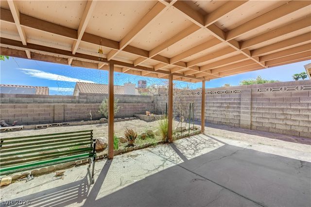 704 Willow Avenue, Henderson, NV 89002