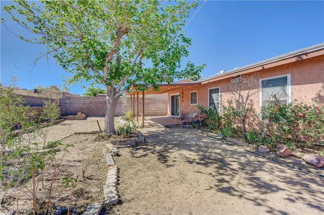 704 Willow Avenue, Henderson, NV 89002