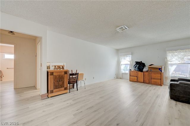 704 Willow Avenue, Henderson, NV 89002