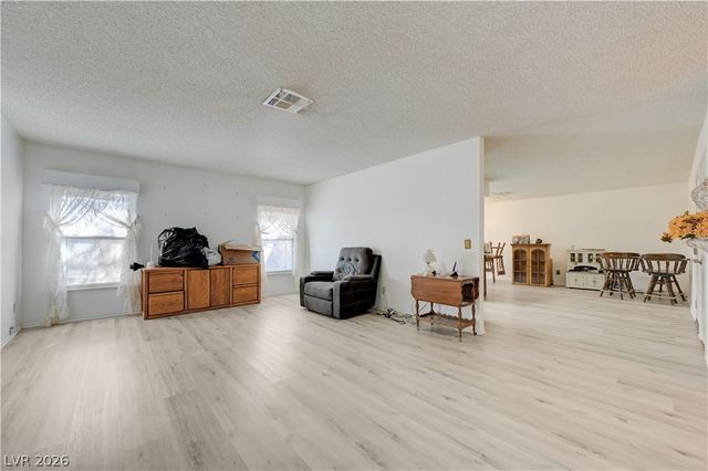 704 Willow Avenue, Henderson, NV 89002