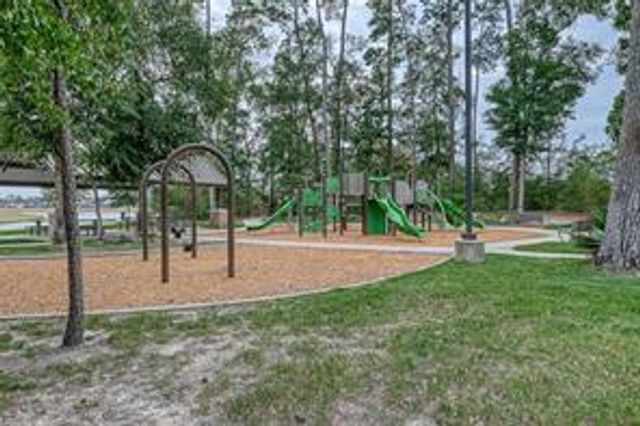31053 Regal Elm Lane, Conroe, TX 77385
