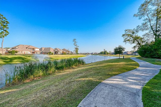31053 Regal Elm Lane, Conroe, TX 77385